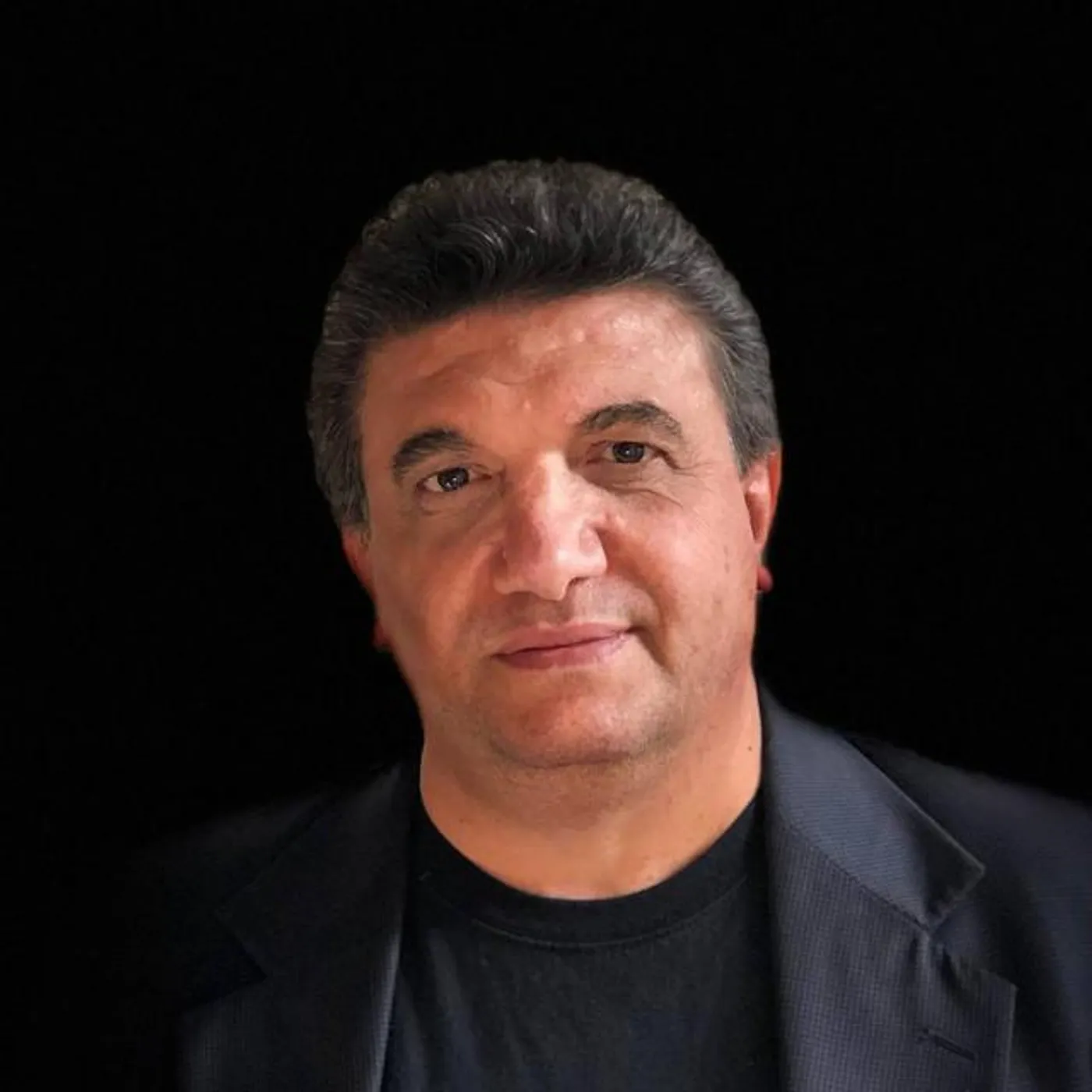 Eduardo Santoro Brand Page
