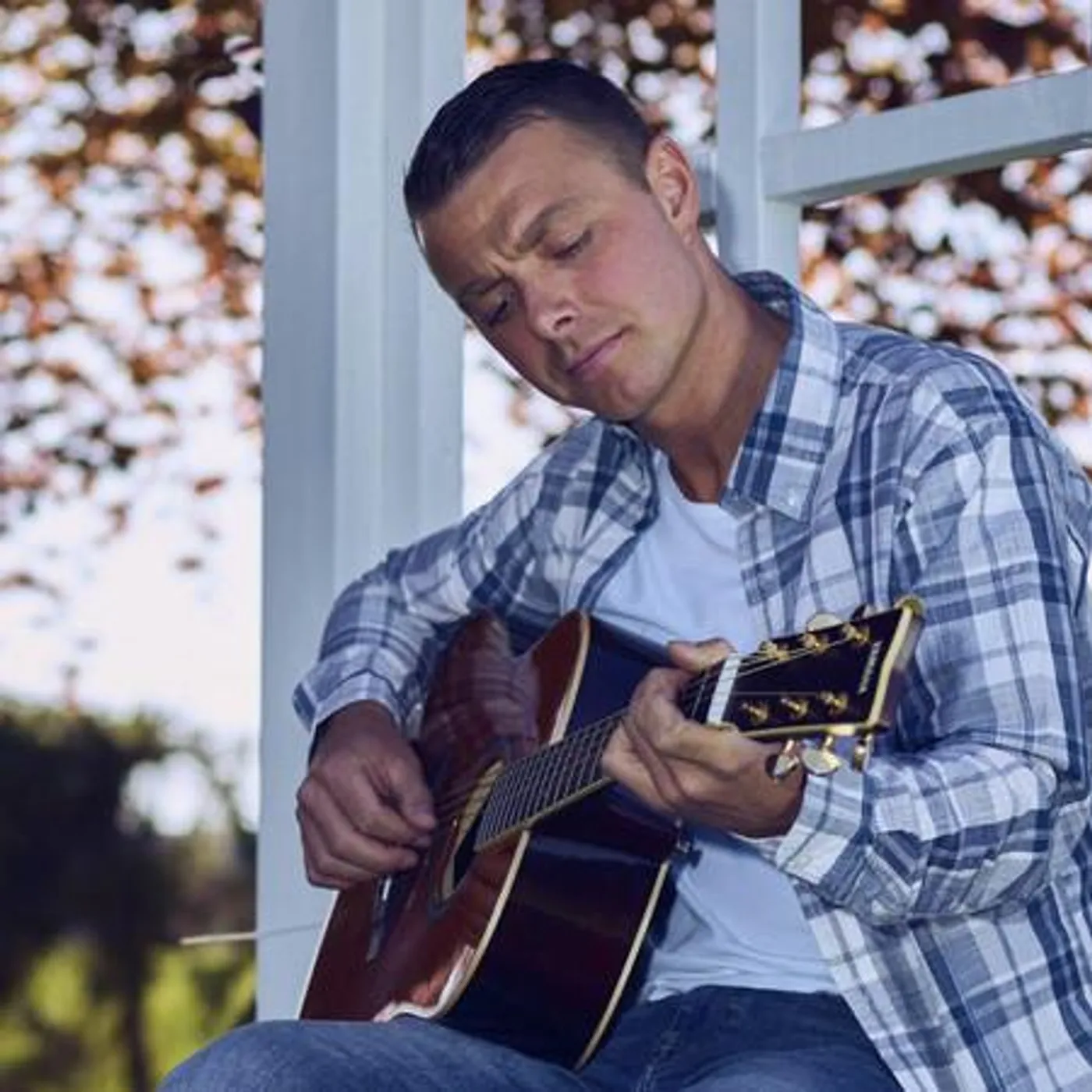 Eivind Karlsen Brand Page