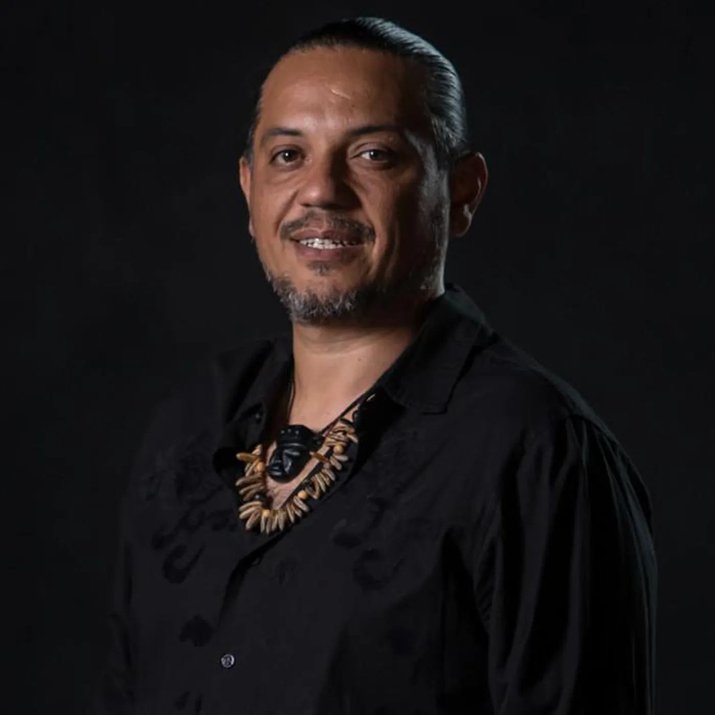 El Indio Lucio Rojas Brand Page