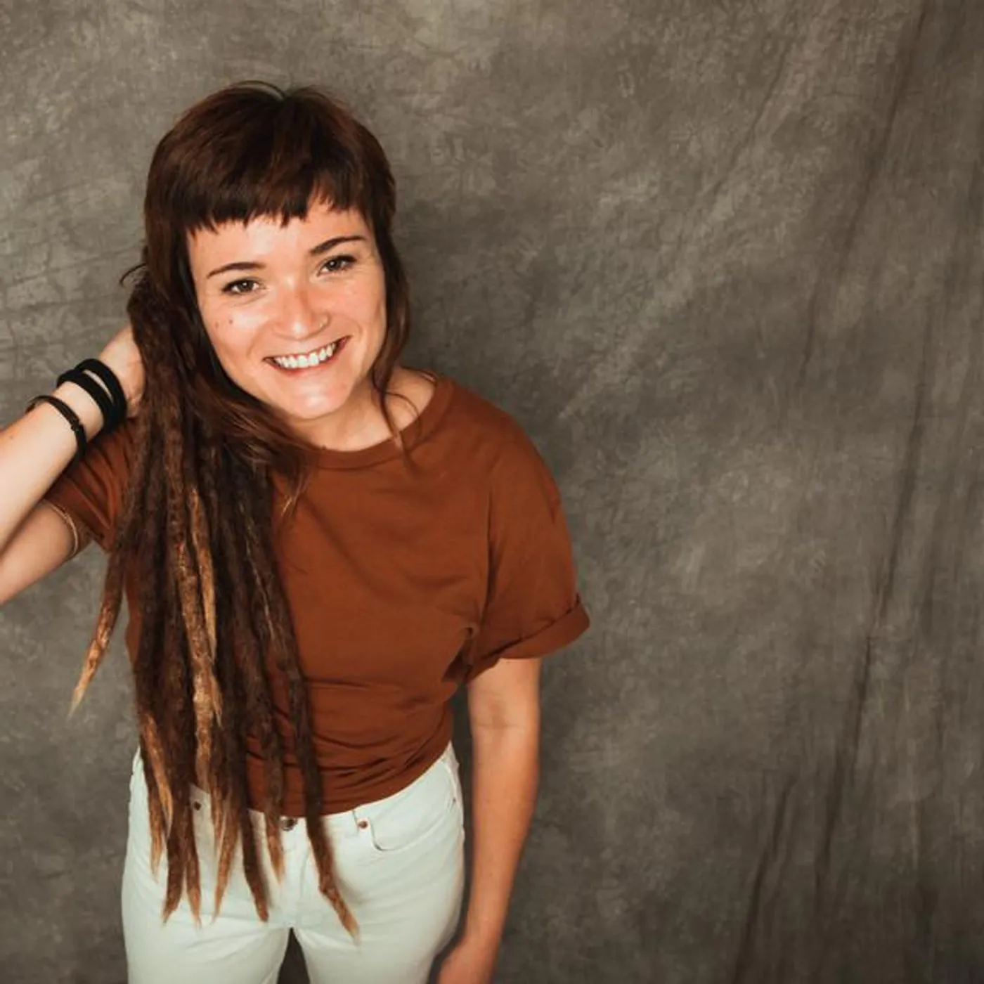 Elenitakatá Brand Page