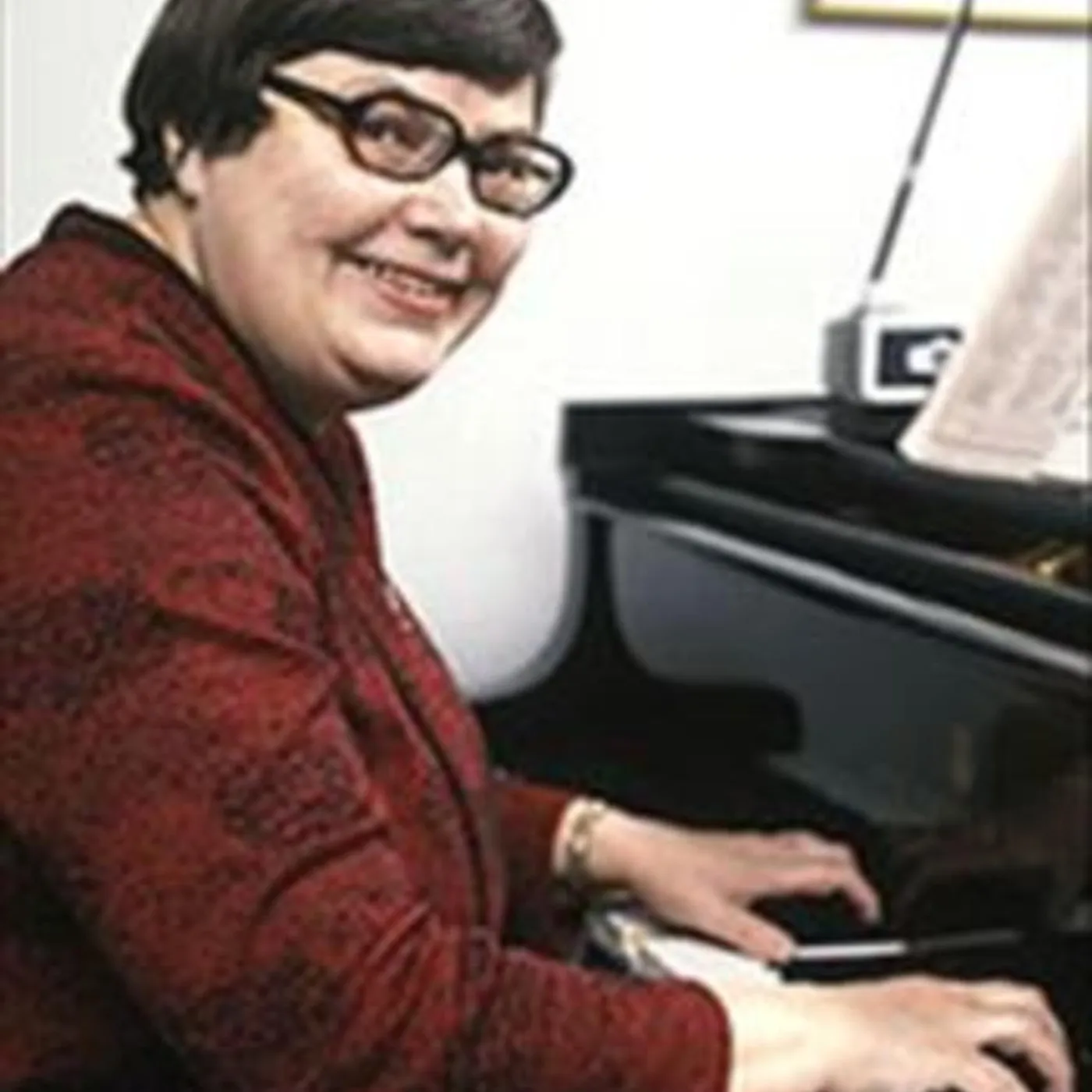 Eva Knardahl