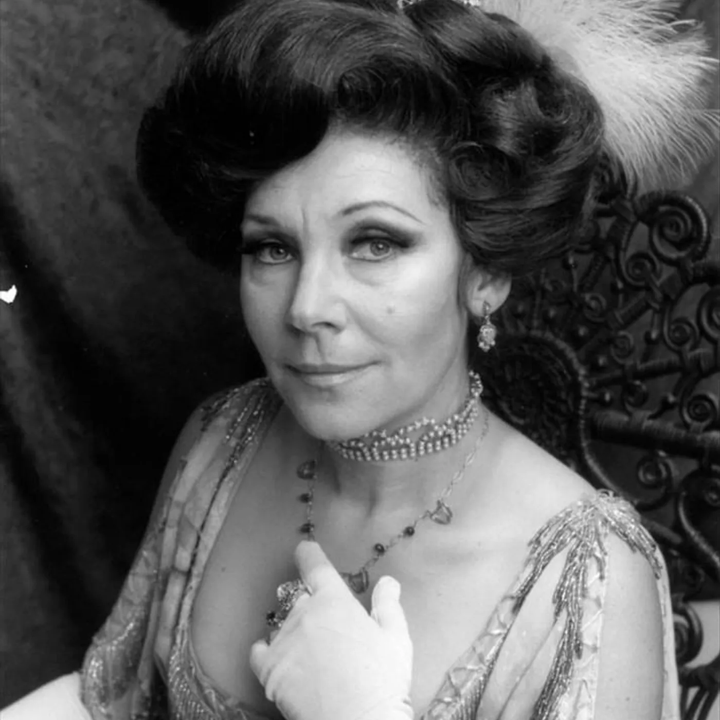 Evelyn Lear Brand Page