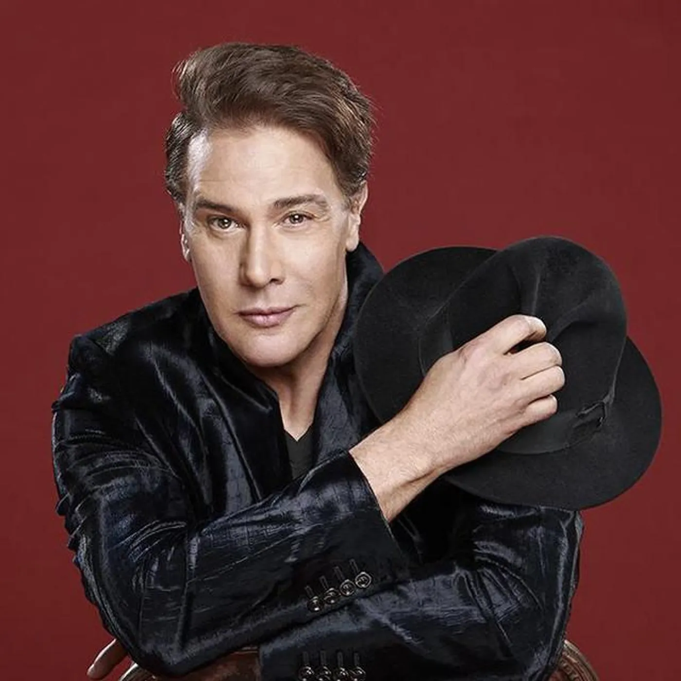 Fernando Allende Brand Page