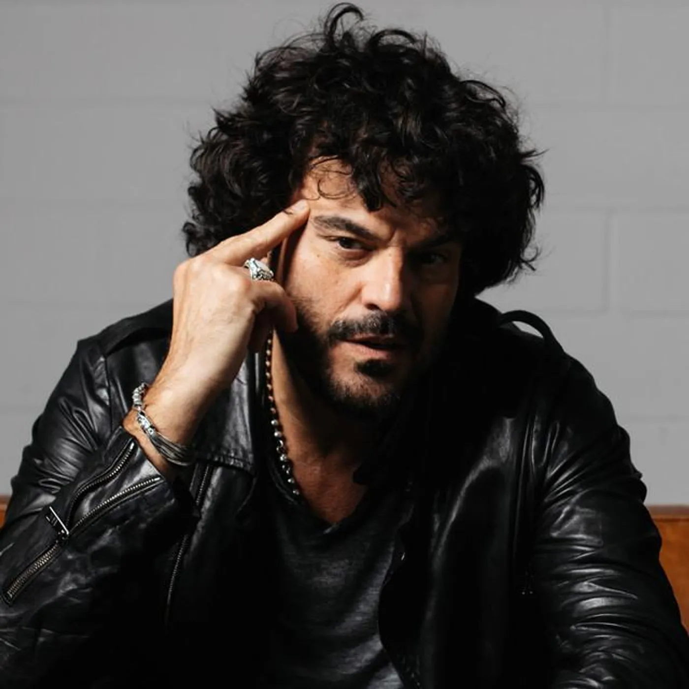 Francesco Renga Brand Page