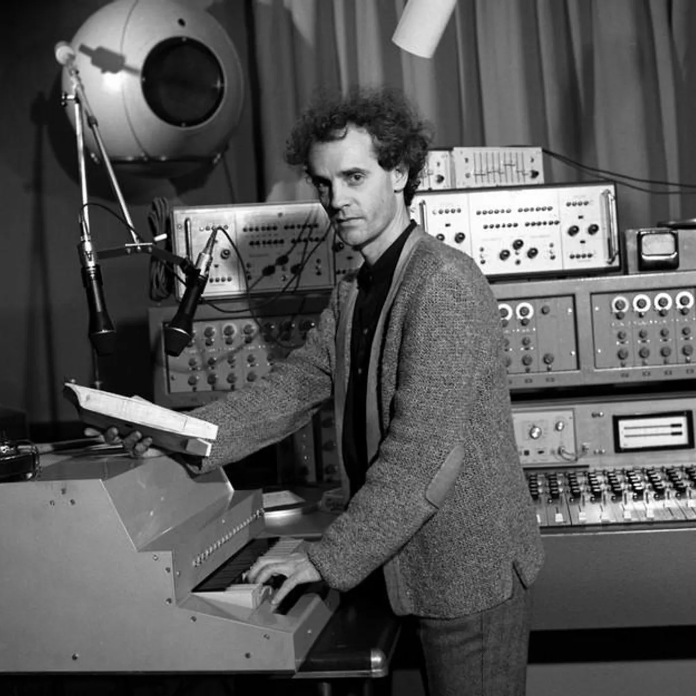 François Bayle Brand Page
