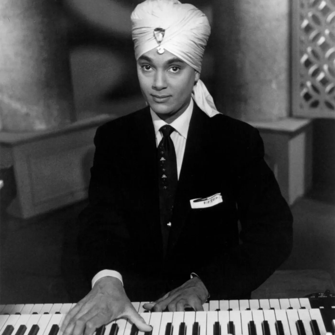 Korla Pandit