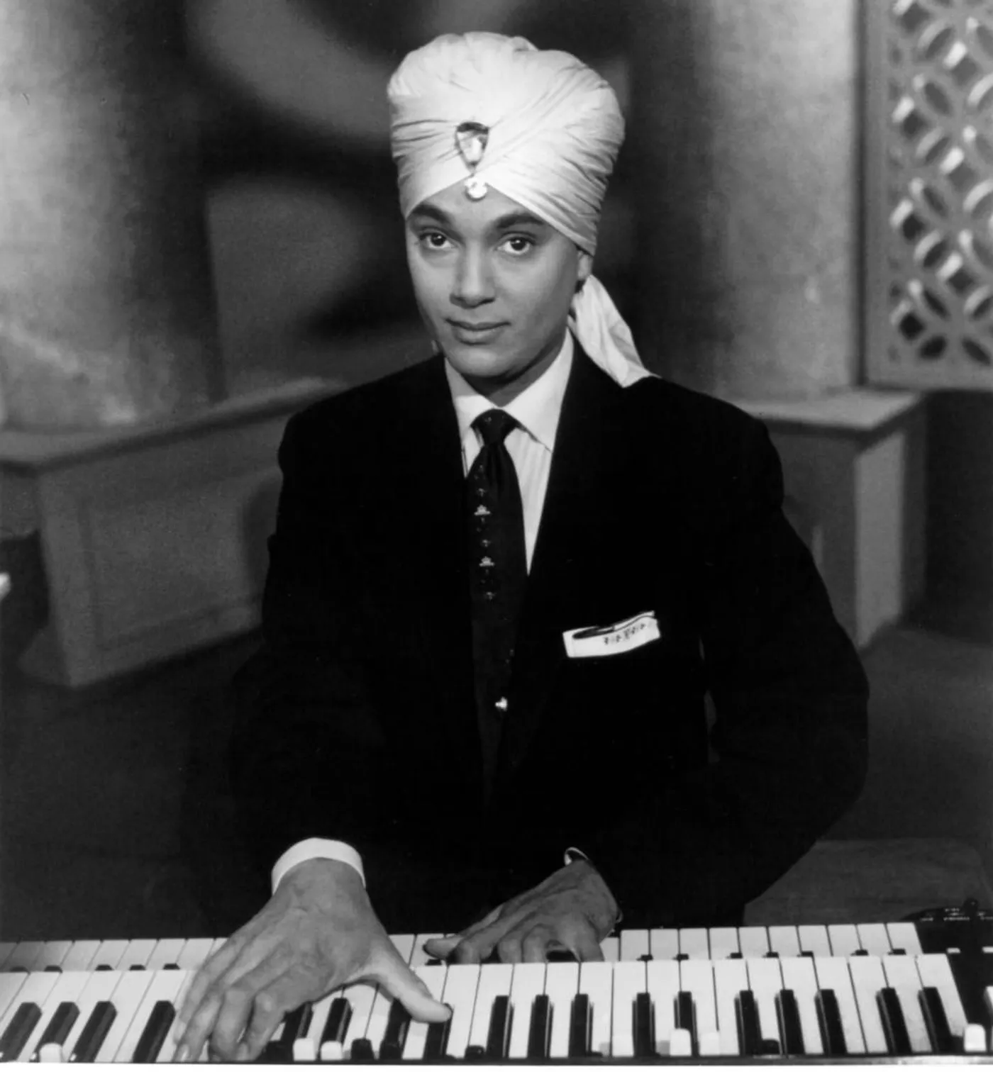 Korla Pandit