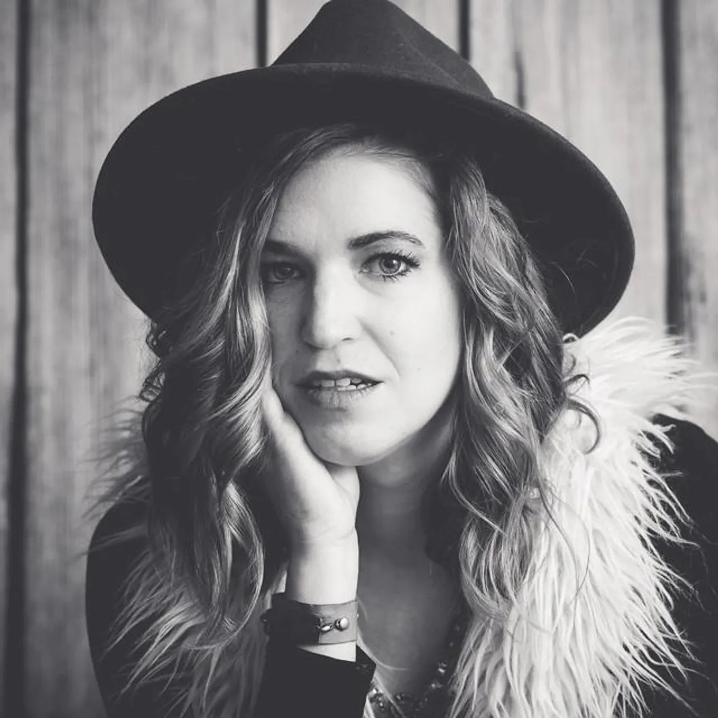 Kate Mills