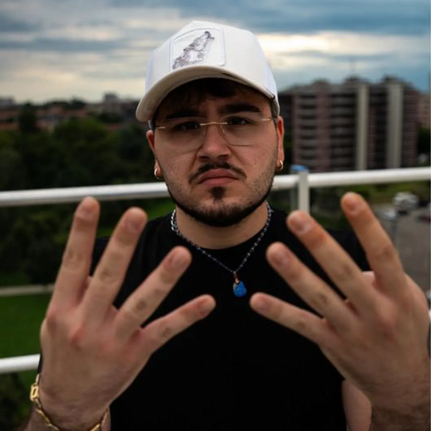 King Le One