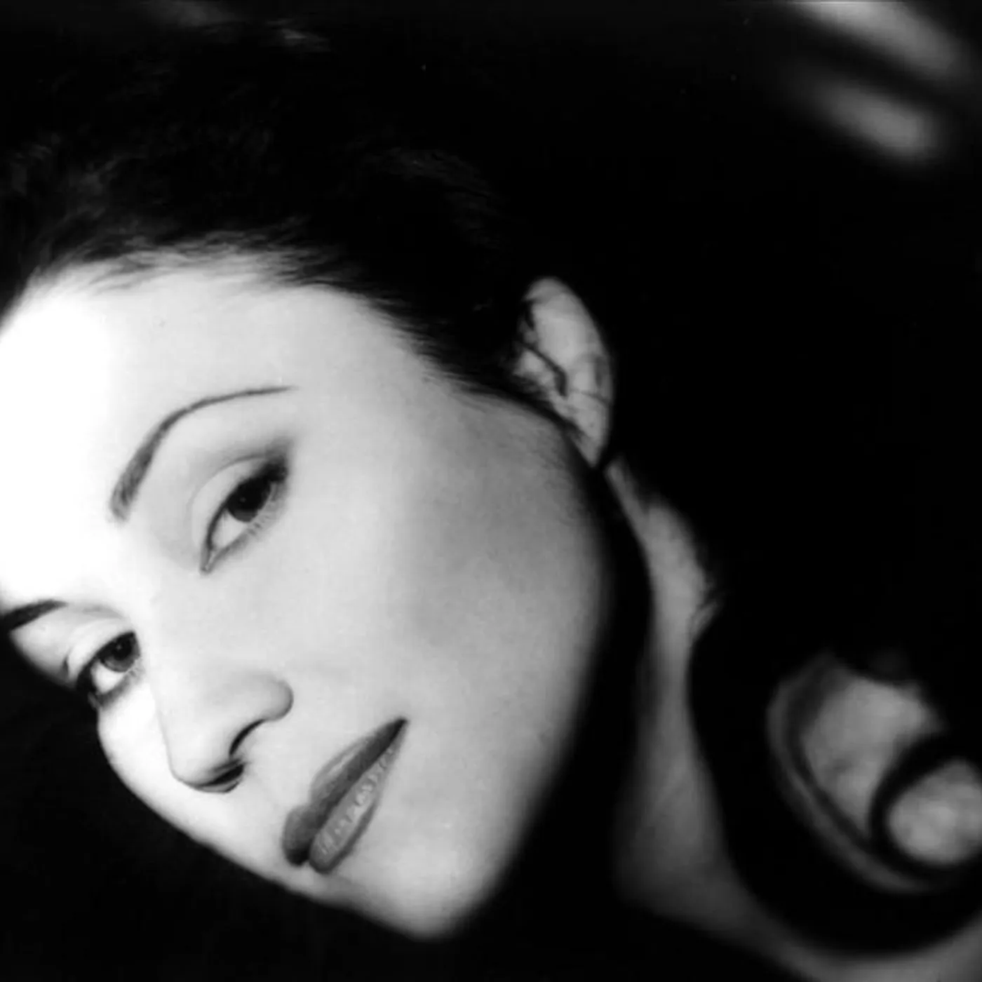 Holly Cole Brand Page