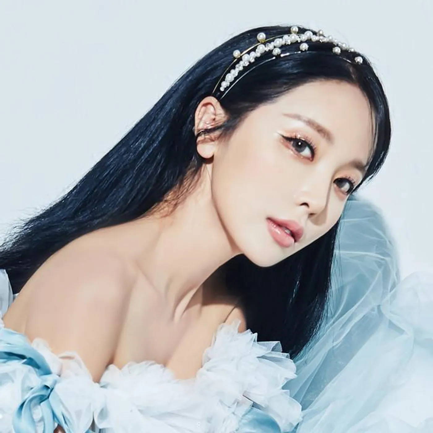 HONG JIN YOUNG
