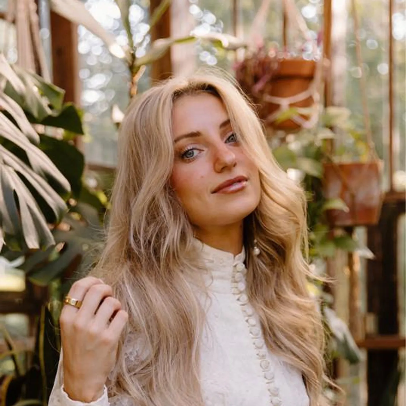 Halle Kearns Brand Page