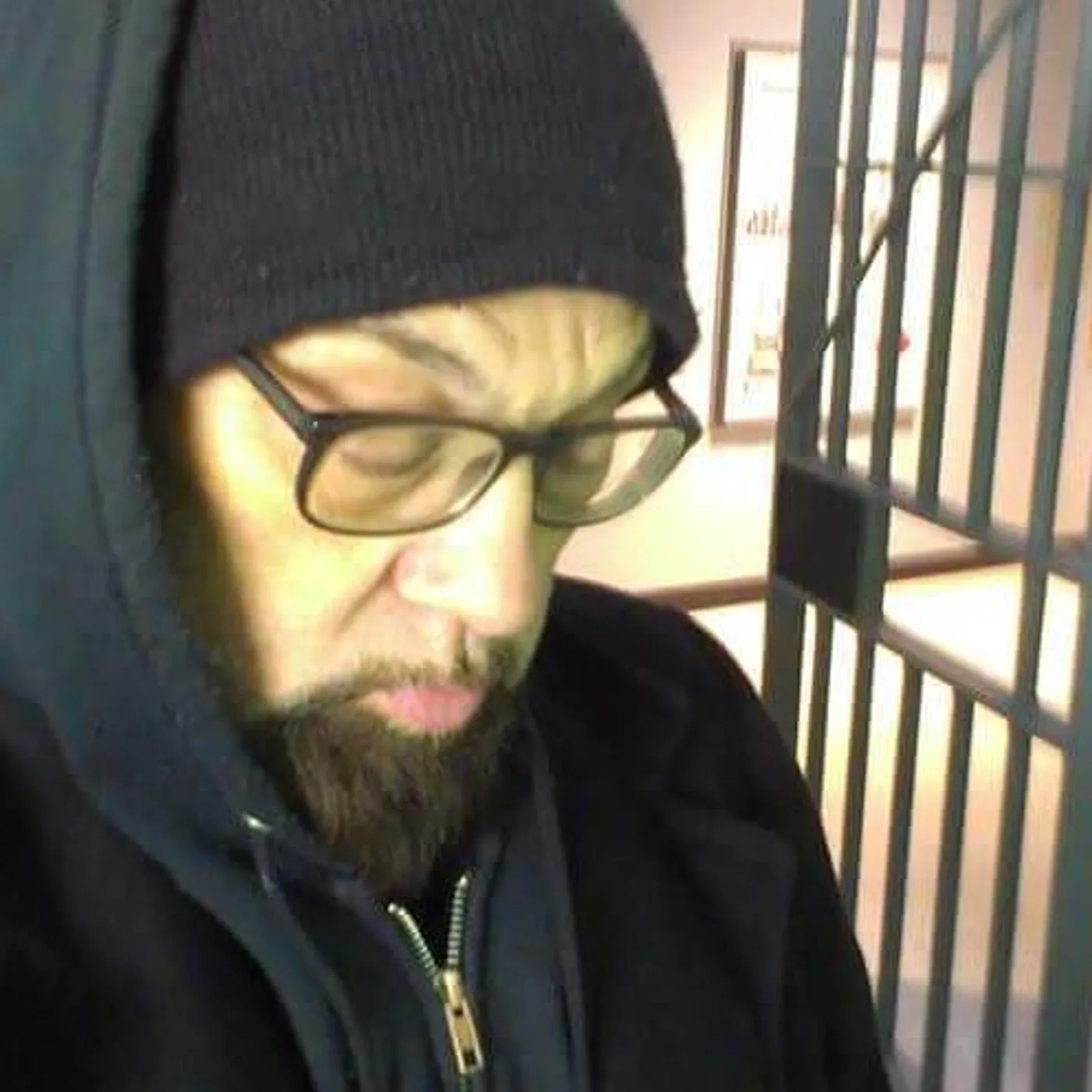 Hamell on Trial Brand Page