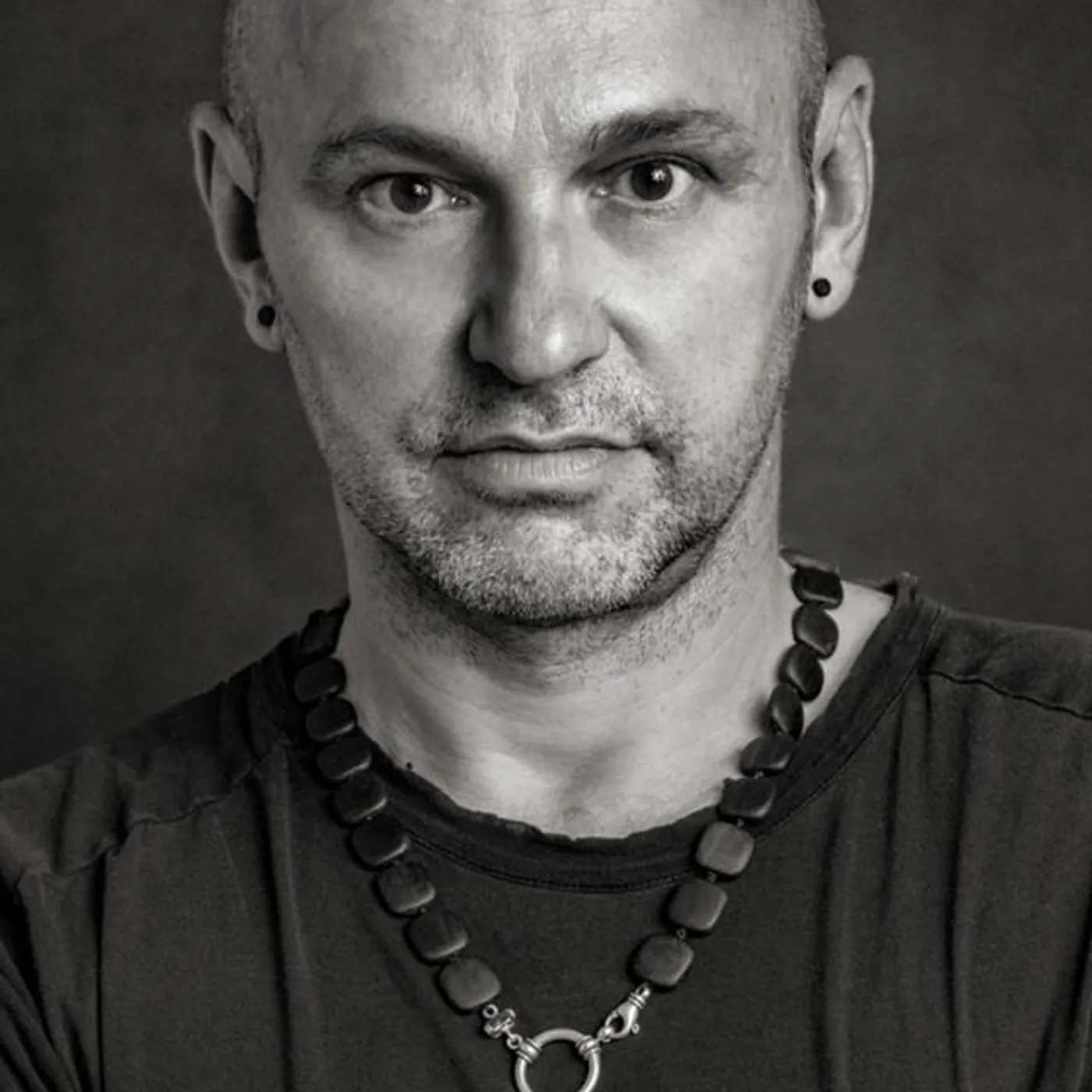 Henrik Schwarz Brand Page