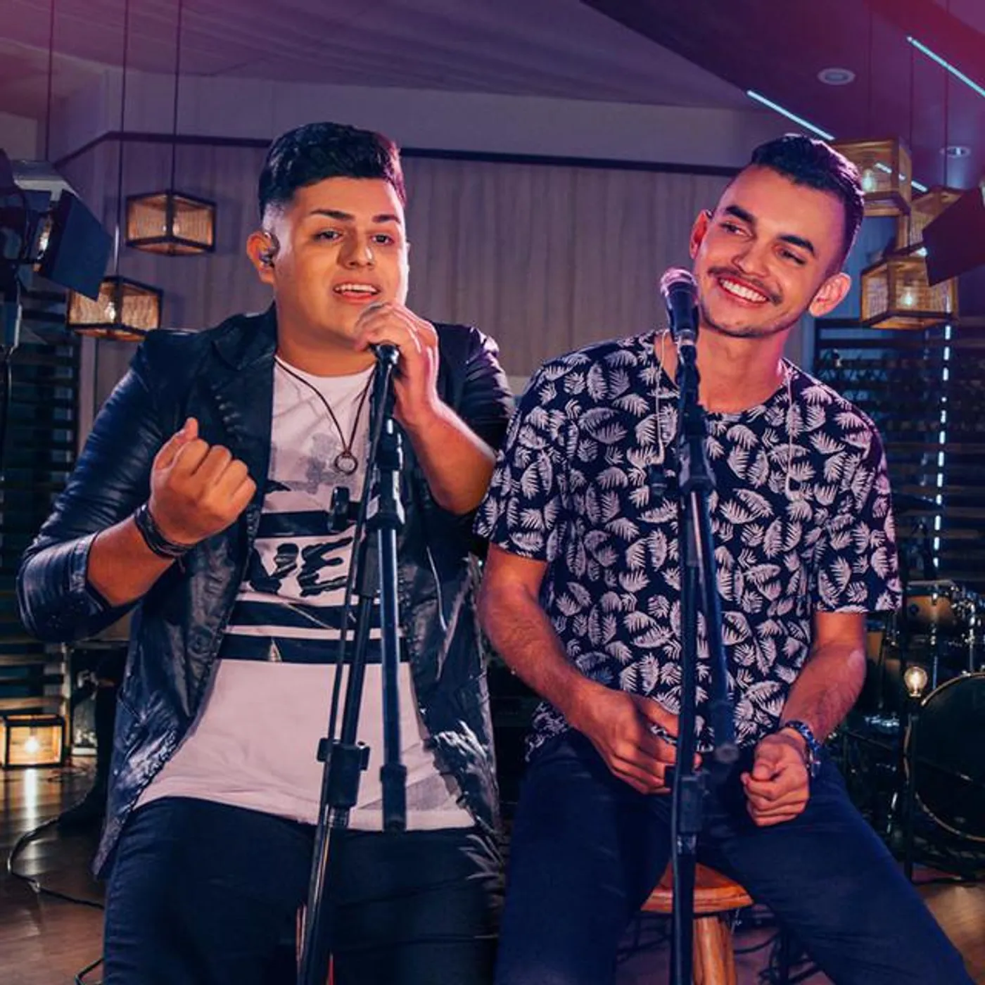 Henrique e Thiago Brand Page