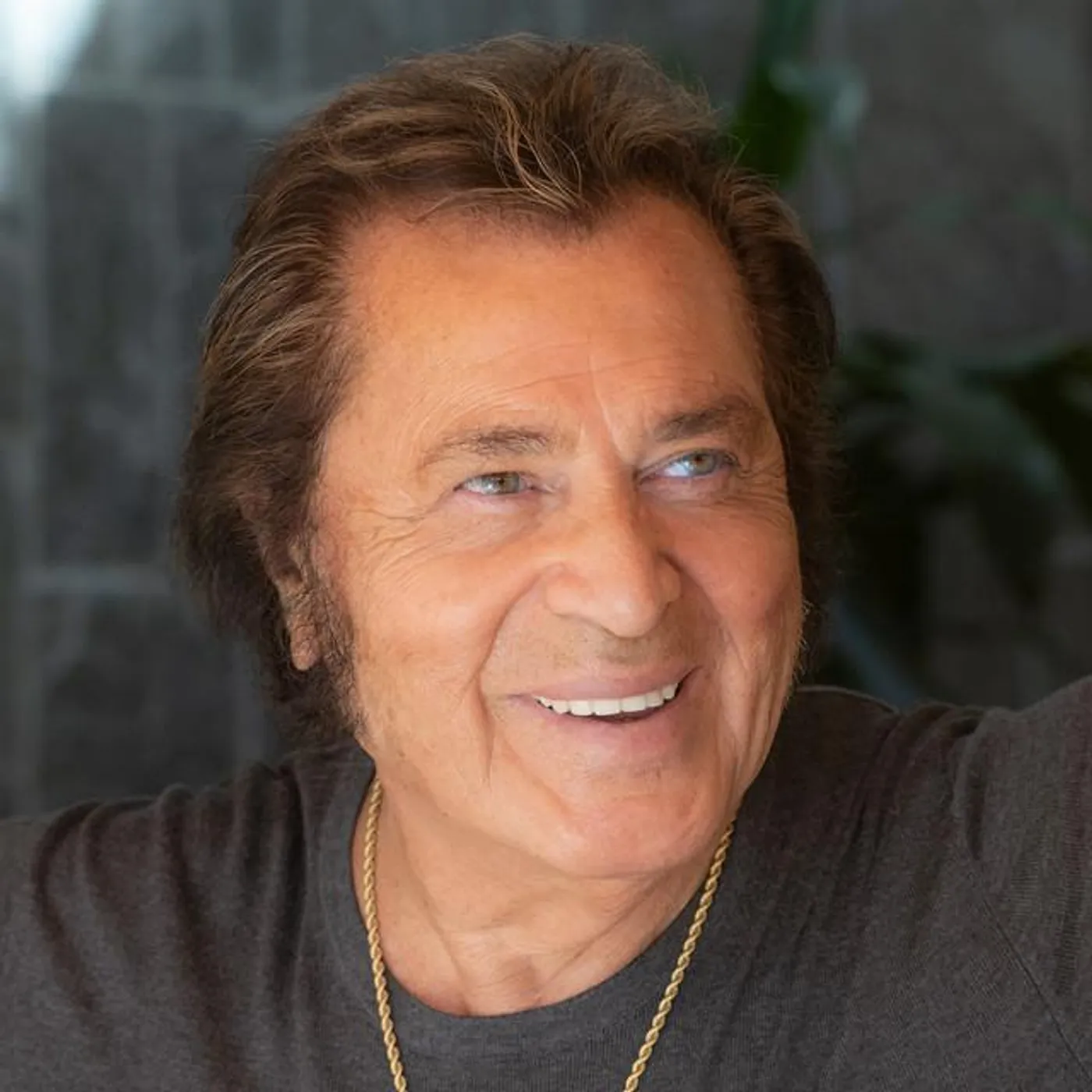Engelbert Humperdinck Brand Page