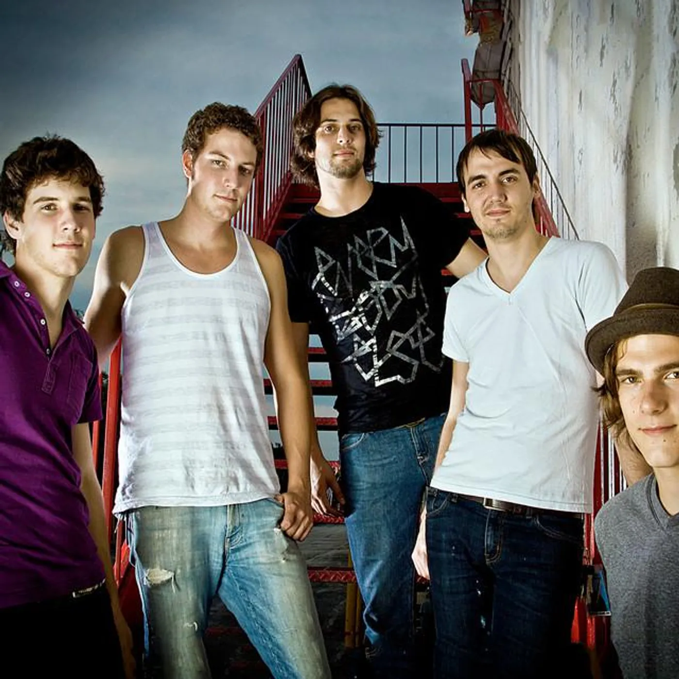 Hush Hush, Commotion