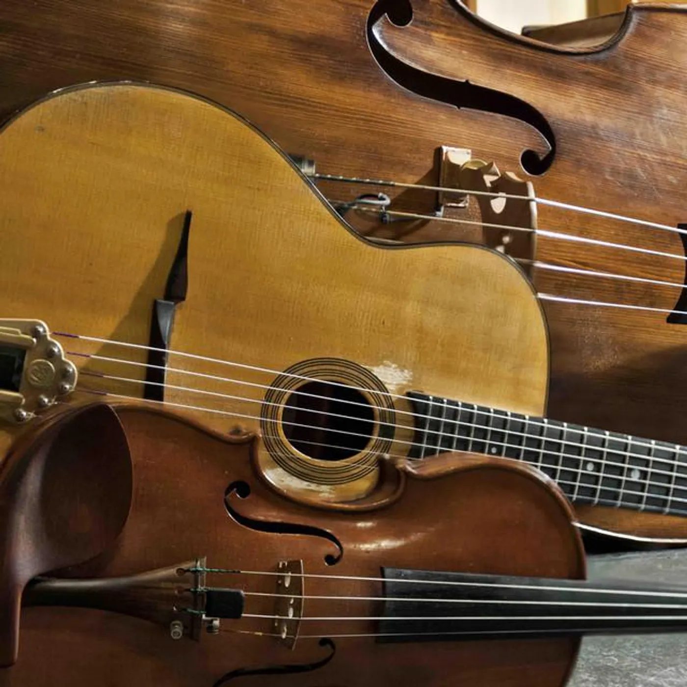 International String Trio