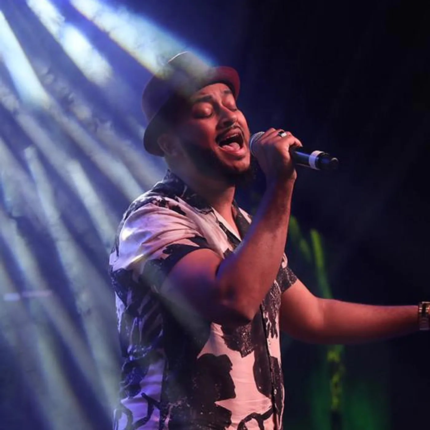 Ilyas Mao Brand Page