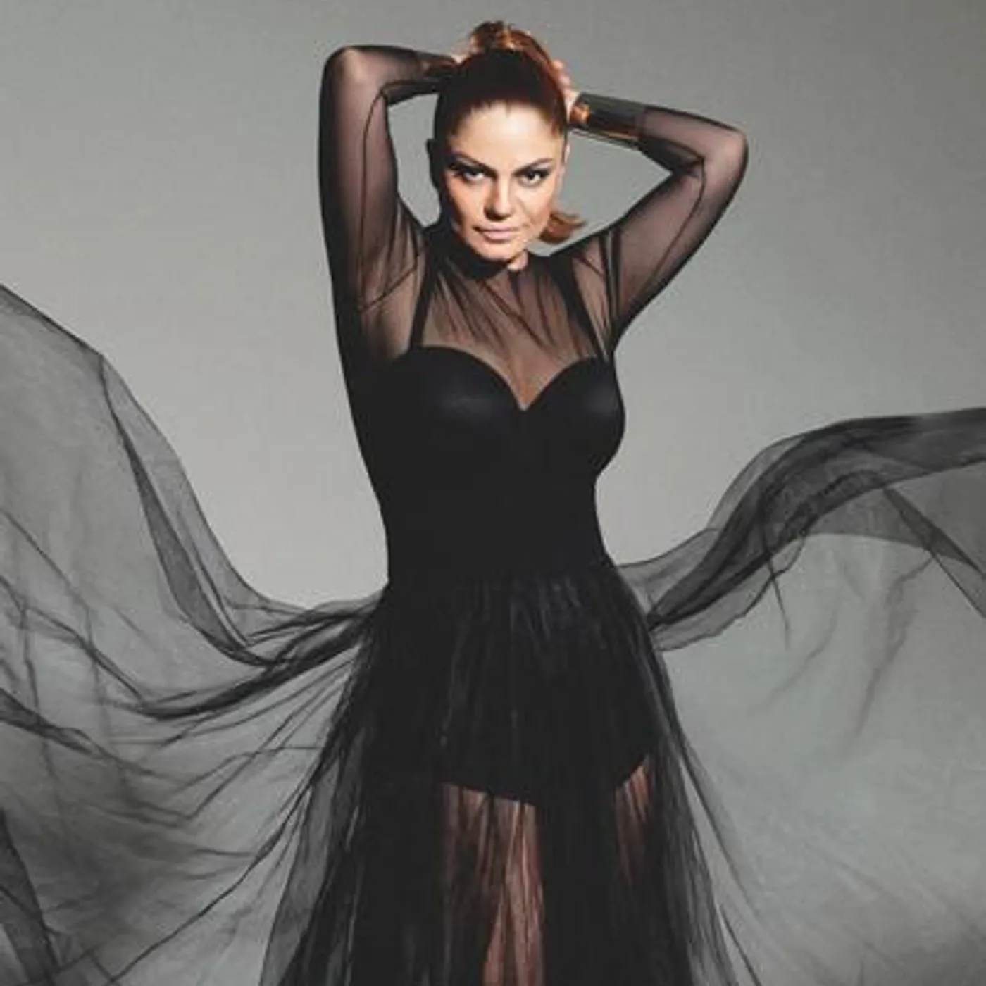İzel Brand Page