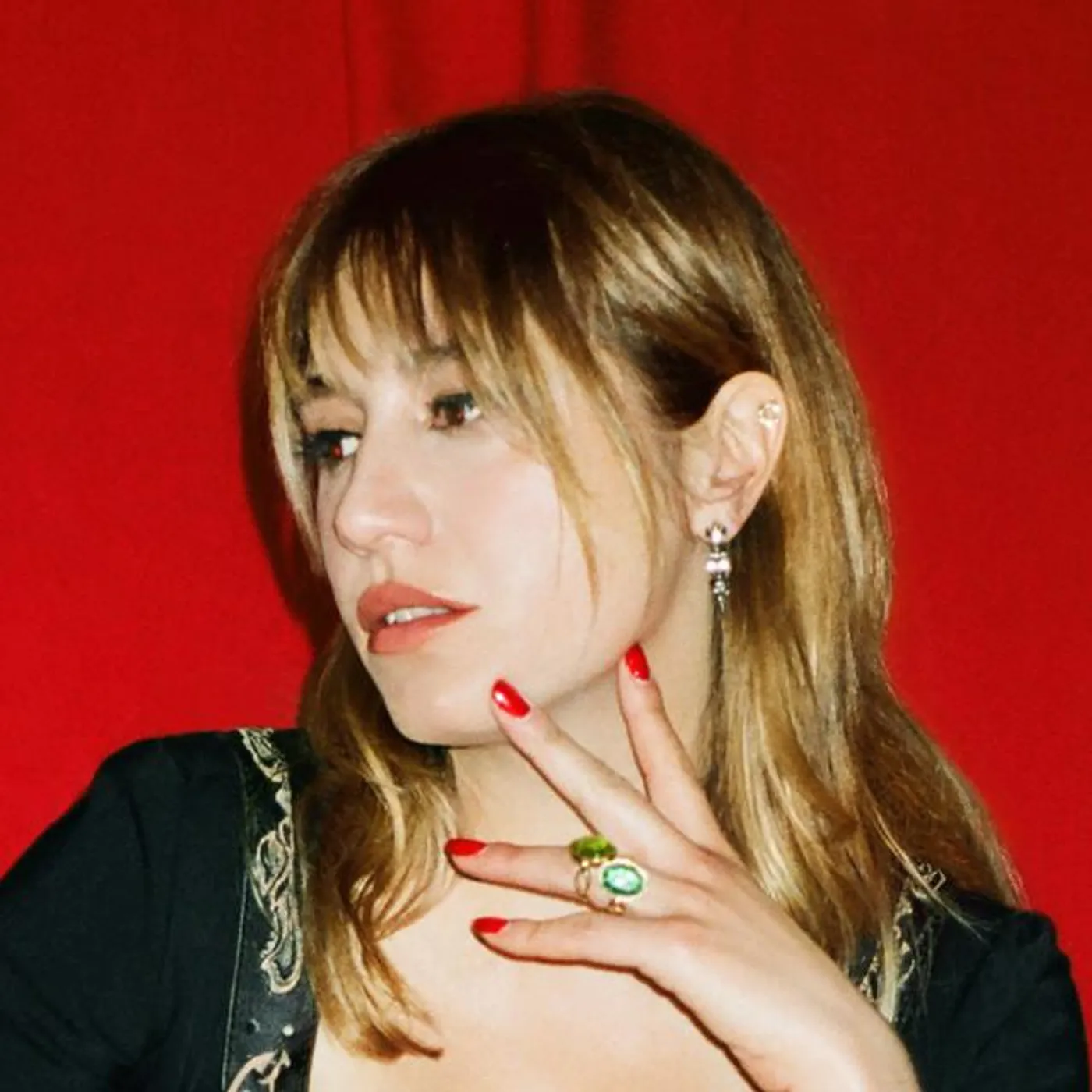 Izïa Brand Page