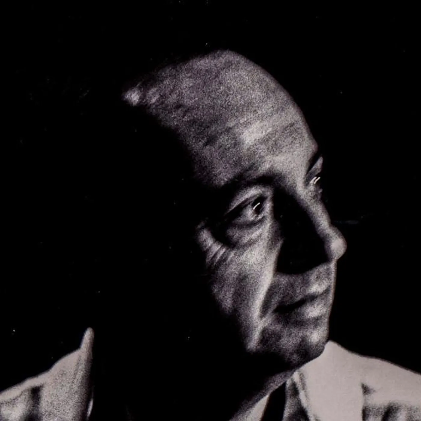 Izio Gross