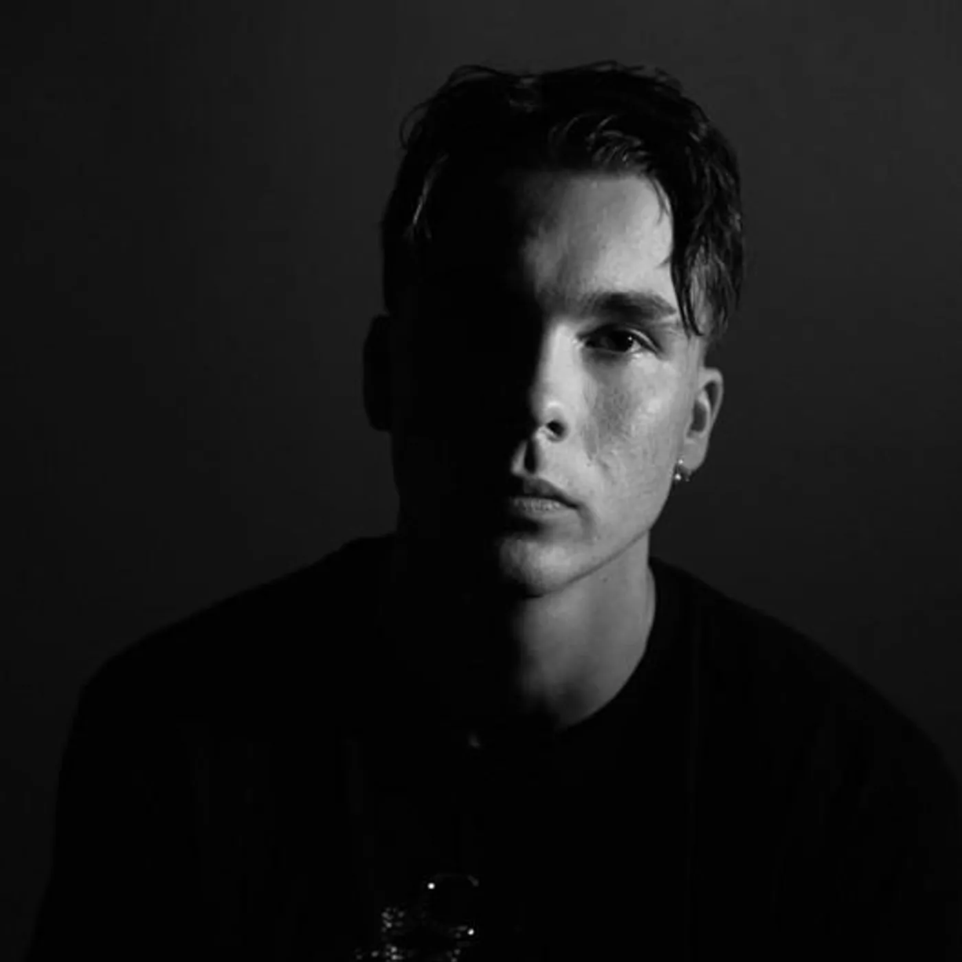 Izleifur Brand Page