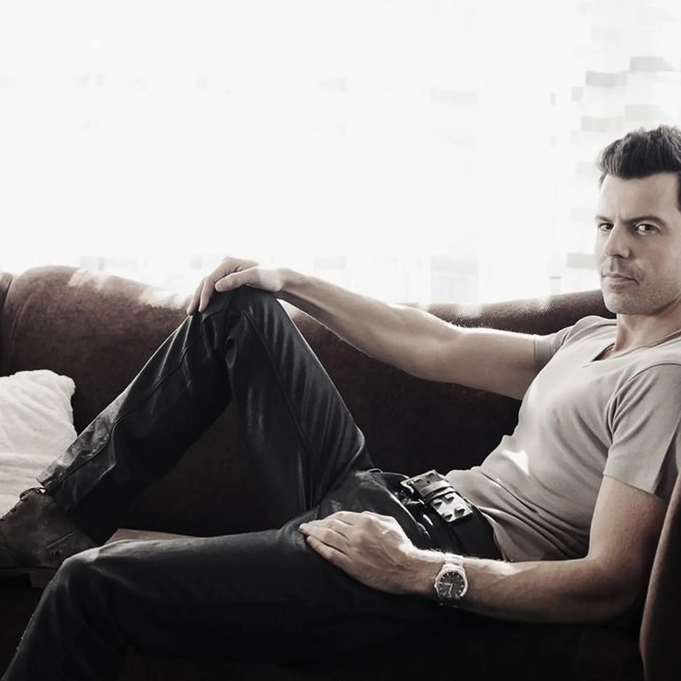 Jordan Knight Brand Page