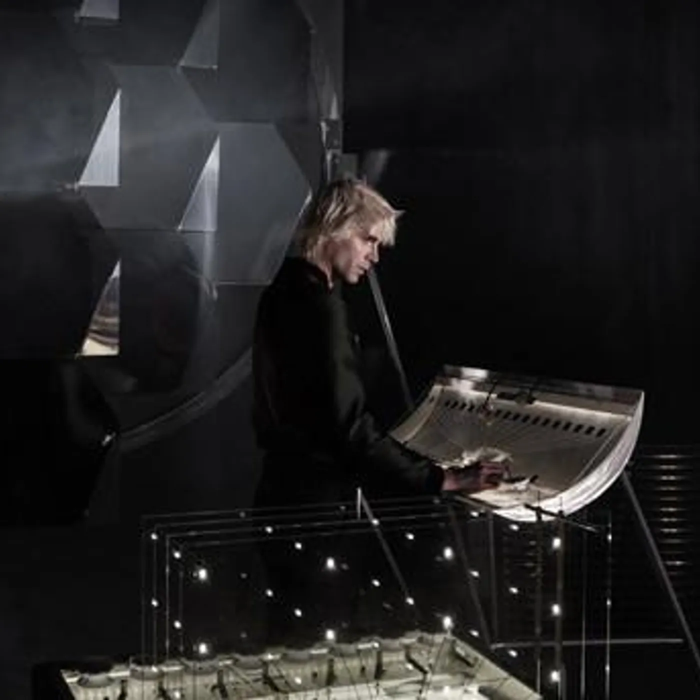 Jackson & His Computerband Brand Page