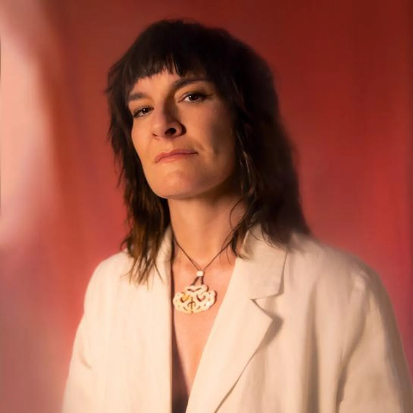 Jen Cloher Brand Page