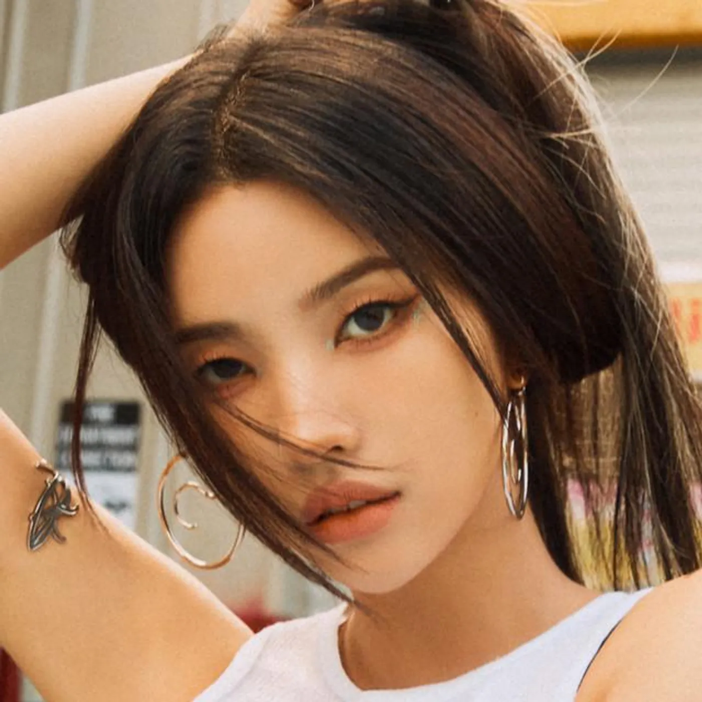 JEON SOYEON