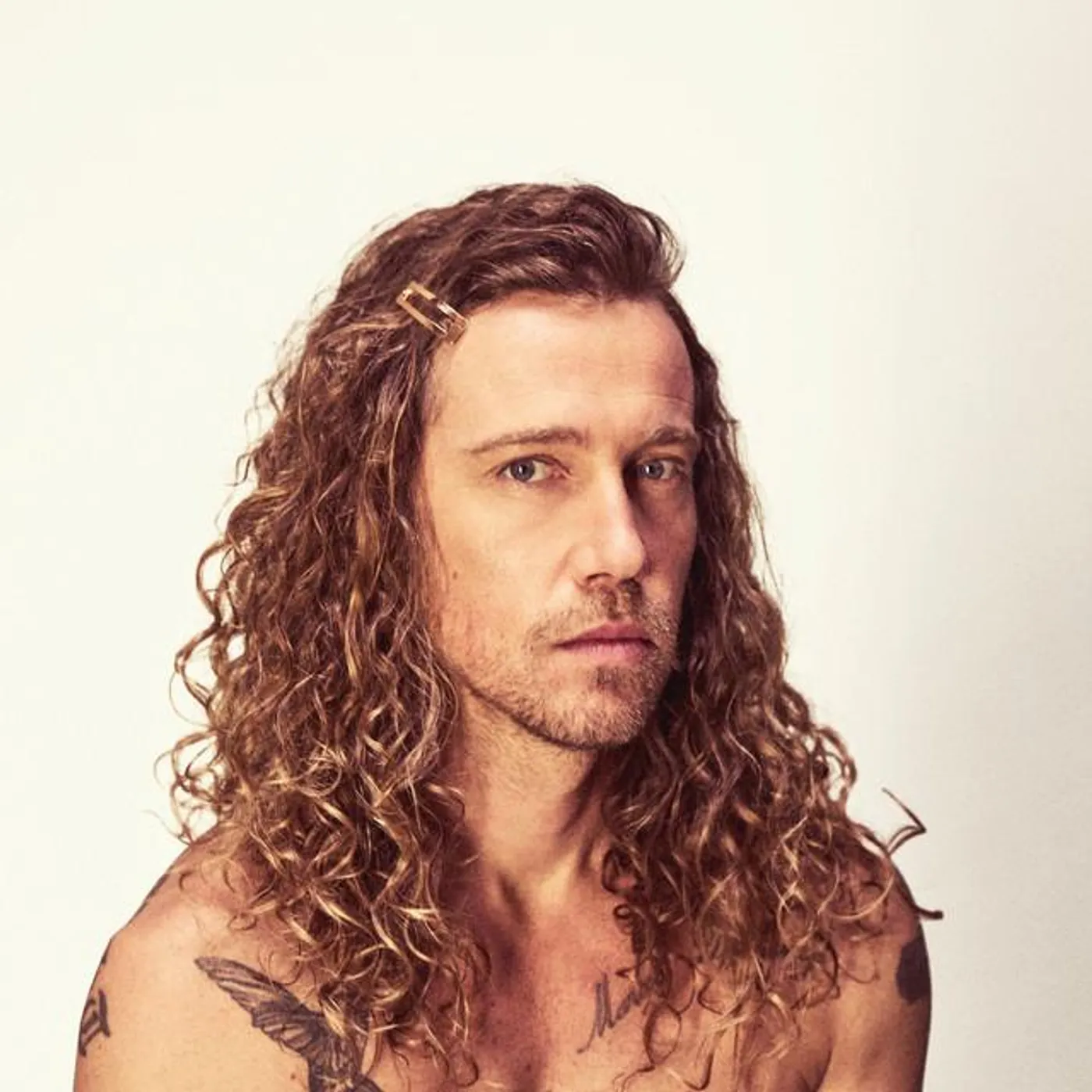 Julien Doré Brand Page
