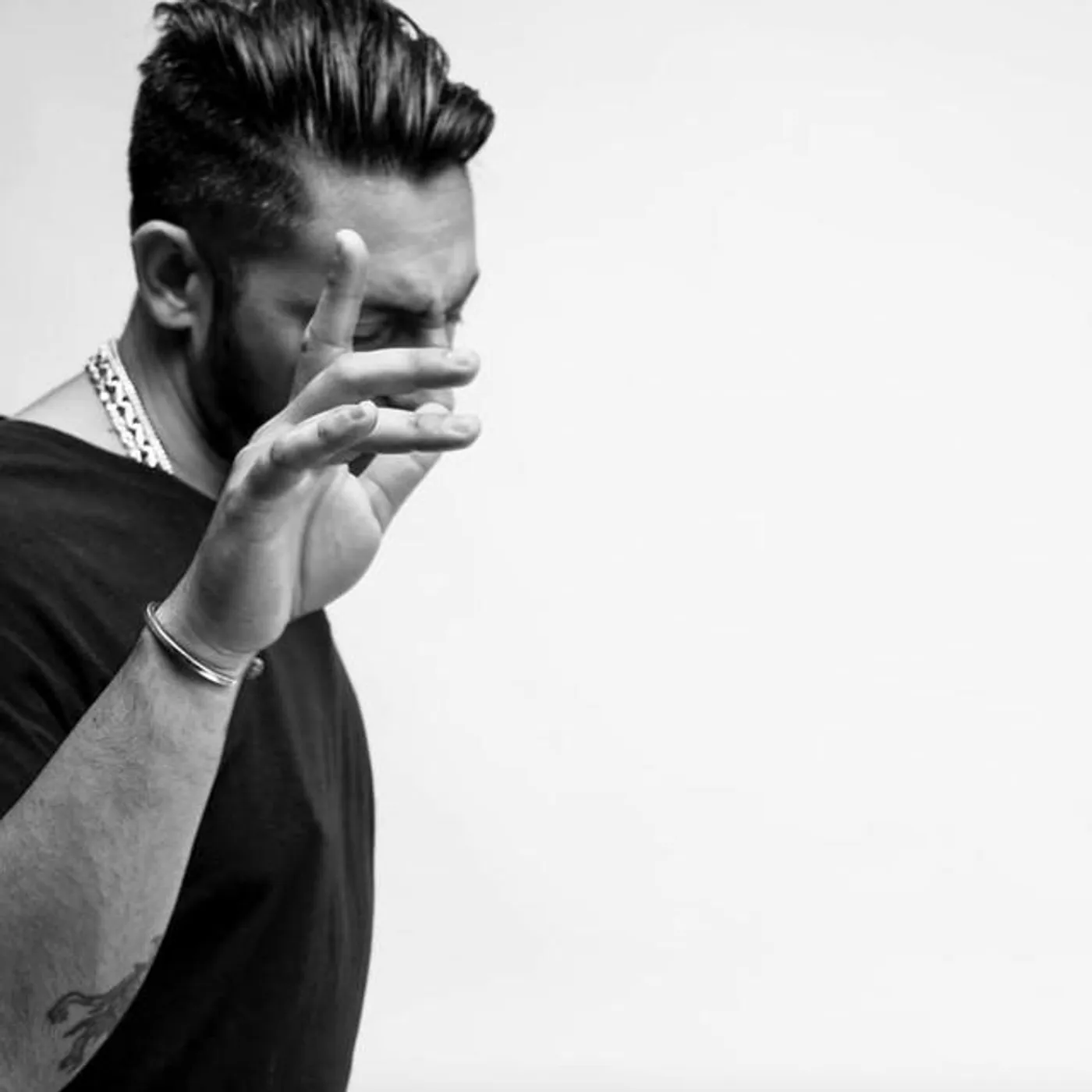 K.Maro Brand Page