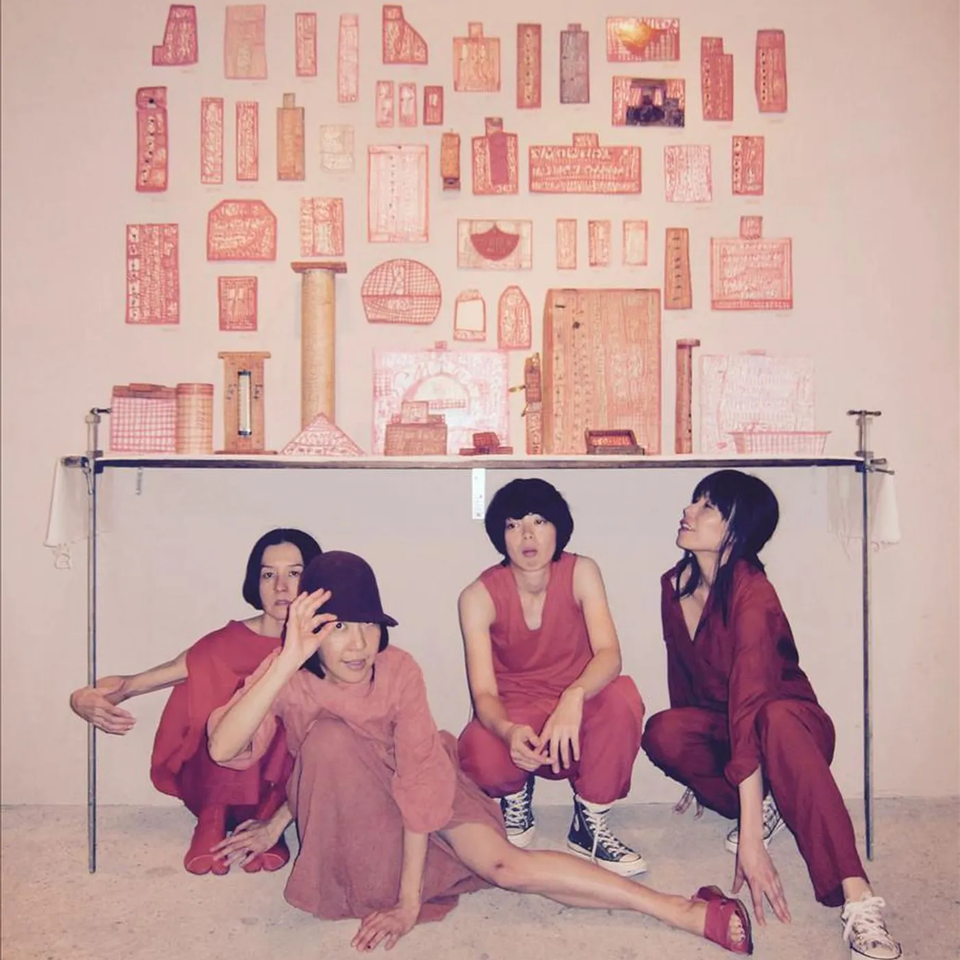 OOIOO Brand Page