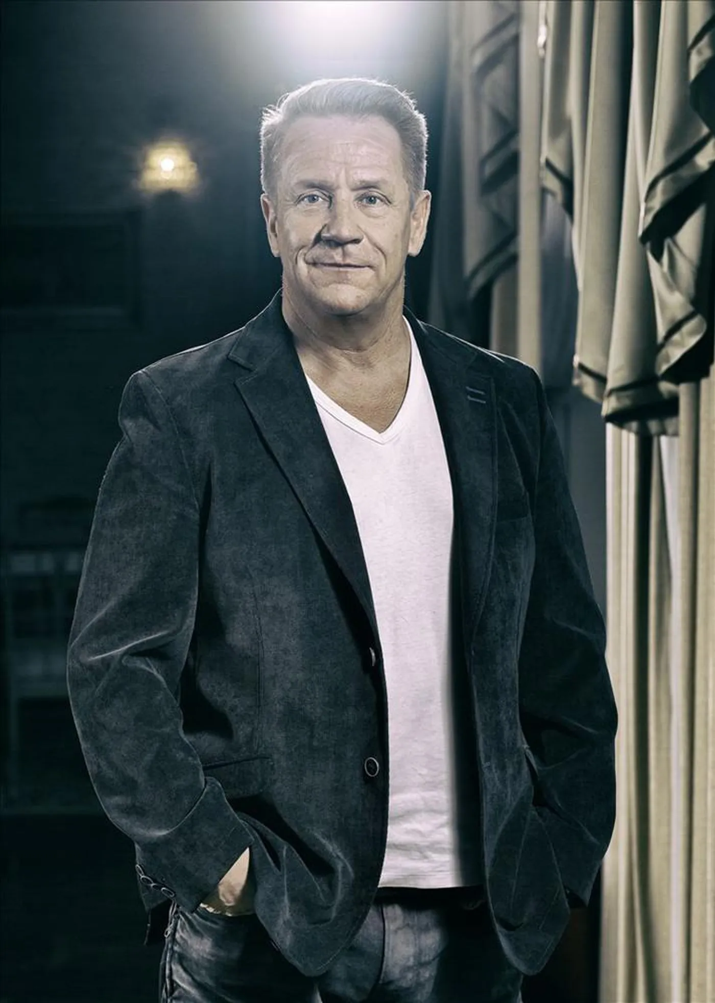 Olli Lindholm