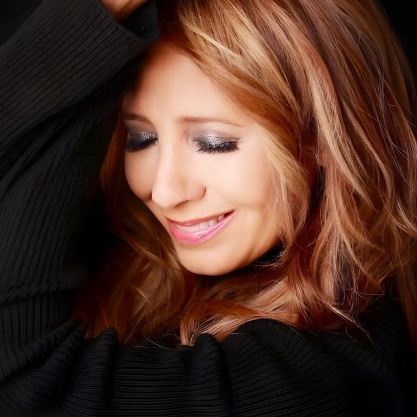 Lourdes Robles Brand Page