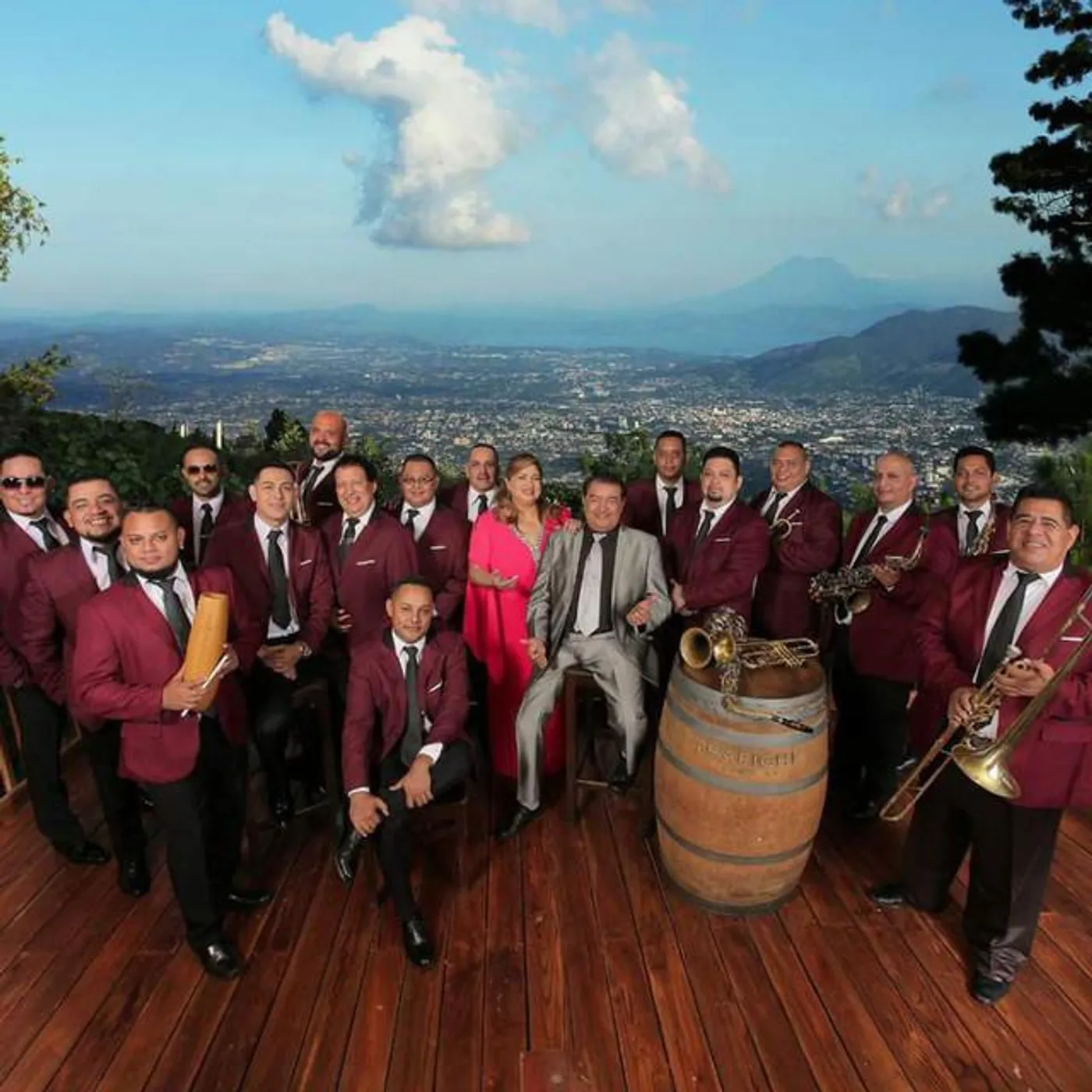 Los Hermanos Flores Brand Page