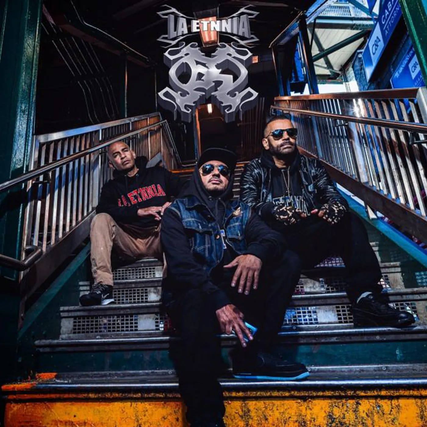 La Etnnia Brand Page