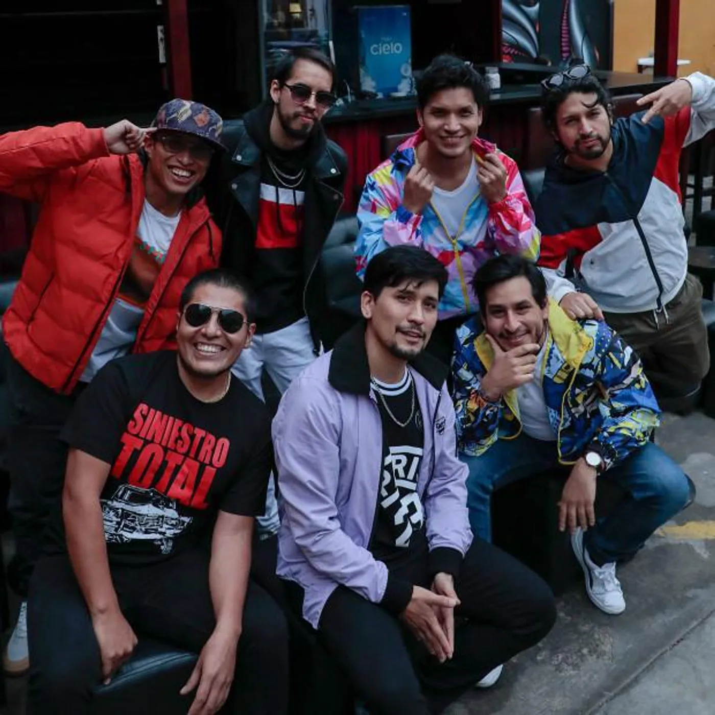 La Nueva Invasión Brand Page