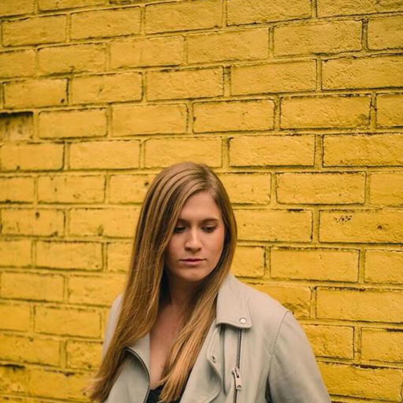 Laura Brown Brand Page