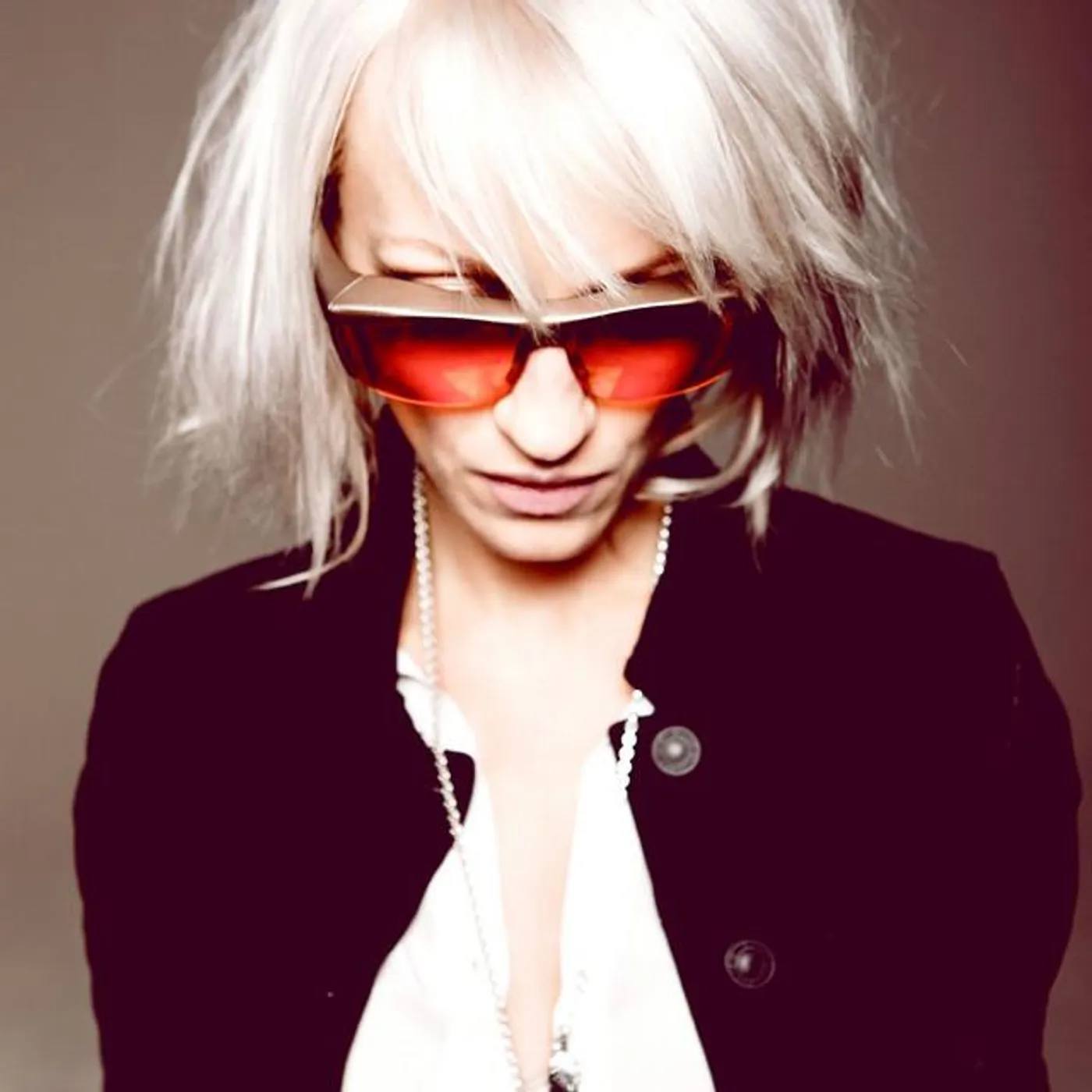 Laura Jones Brand Page