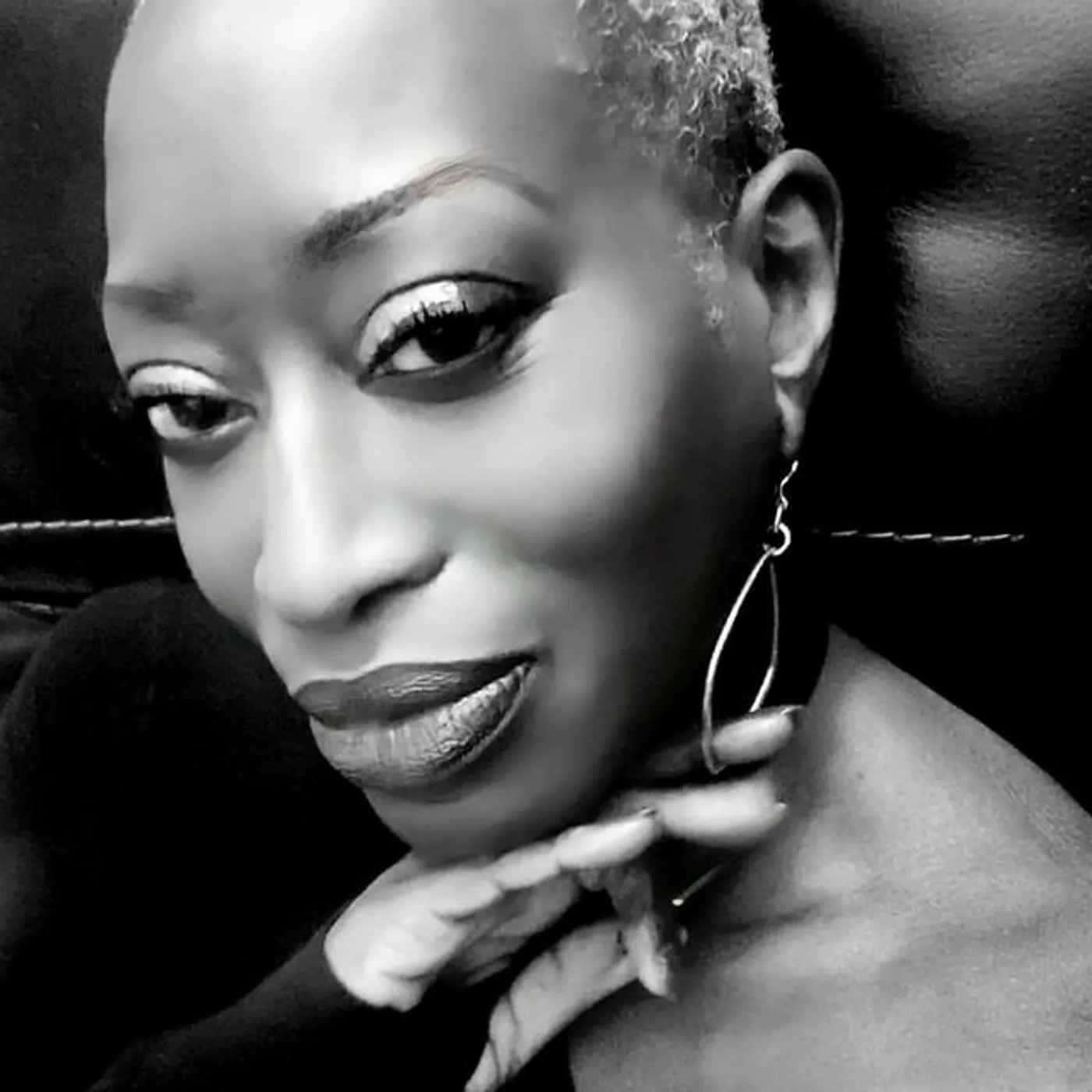 Lezlie Harrison Brand Page