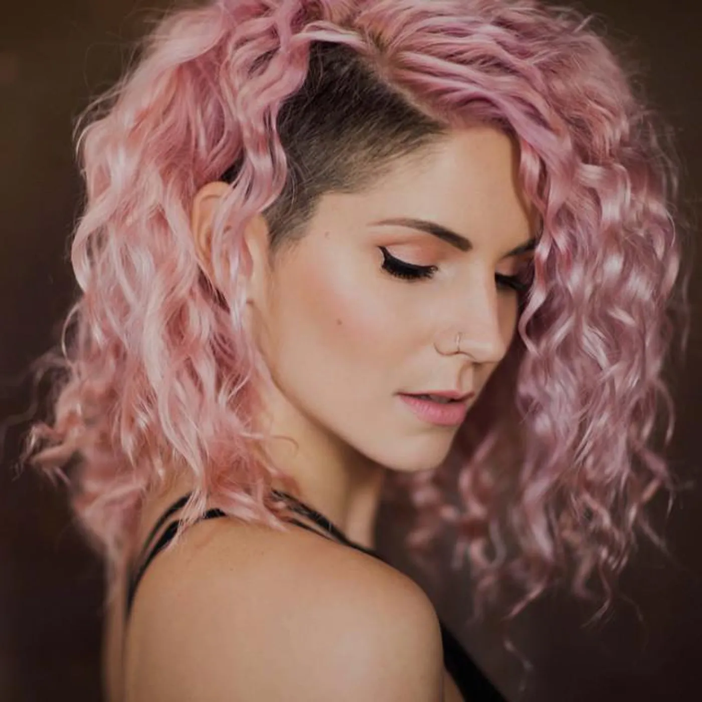 Lea Sirk Brand Page