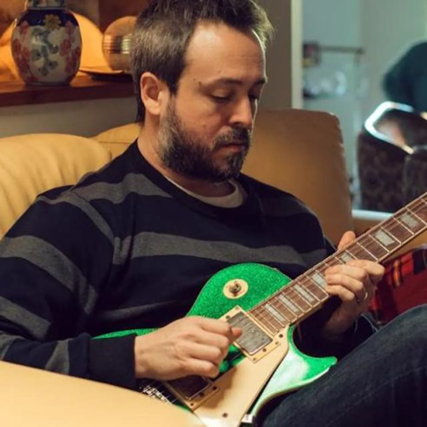 Leandro Mogni Brand Page