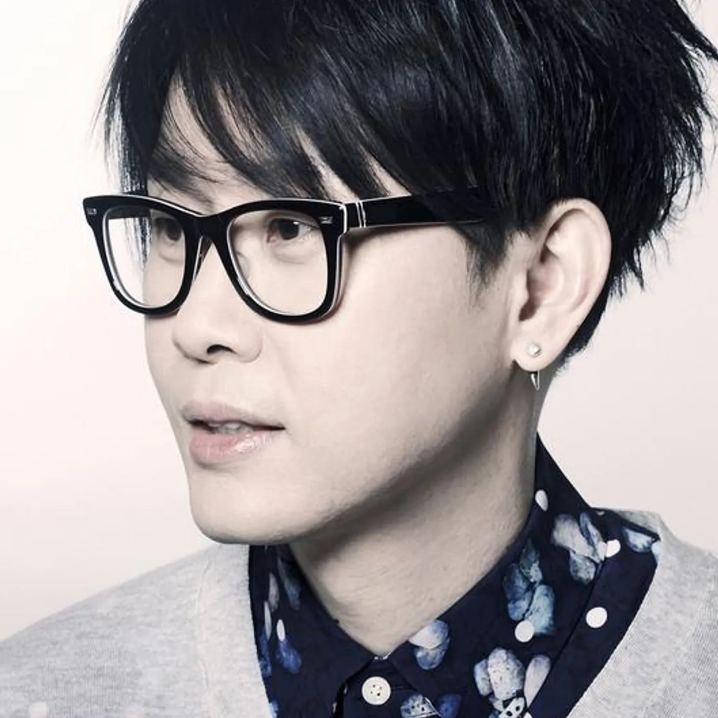 LEE SEUNG HWAN Brand Page