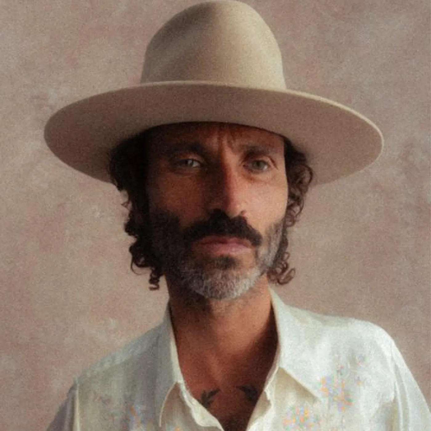 Leiva Brand Page