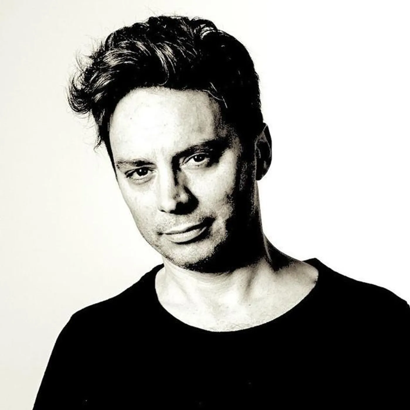 Leo Portela Brand Page