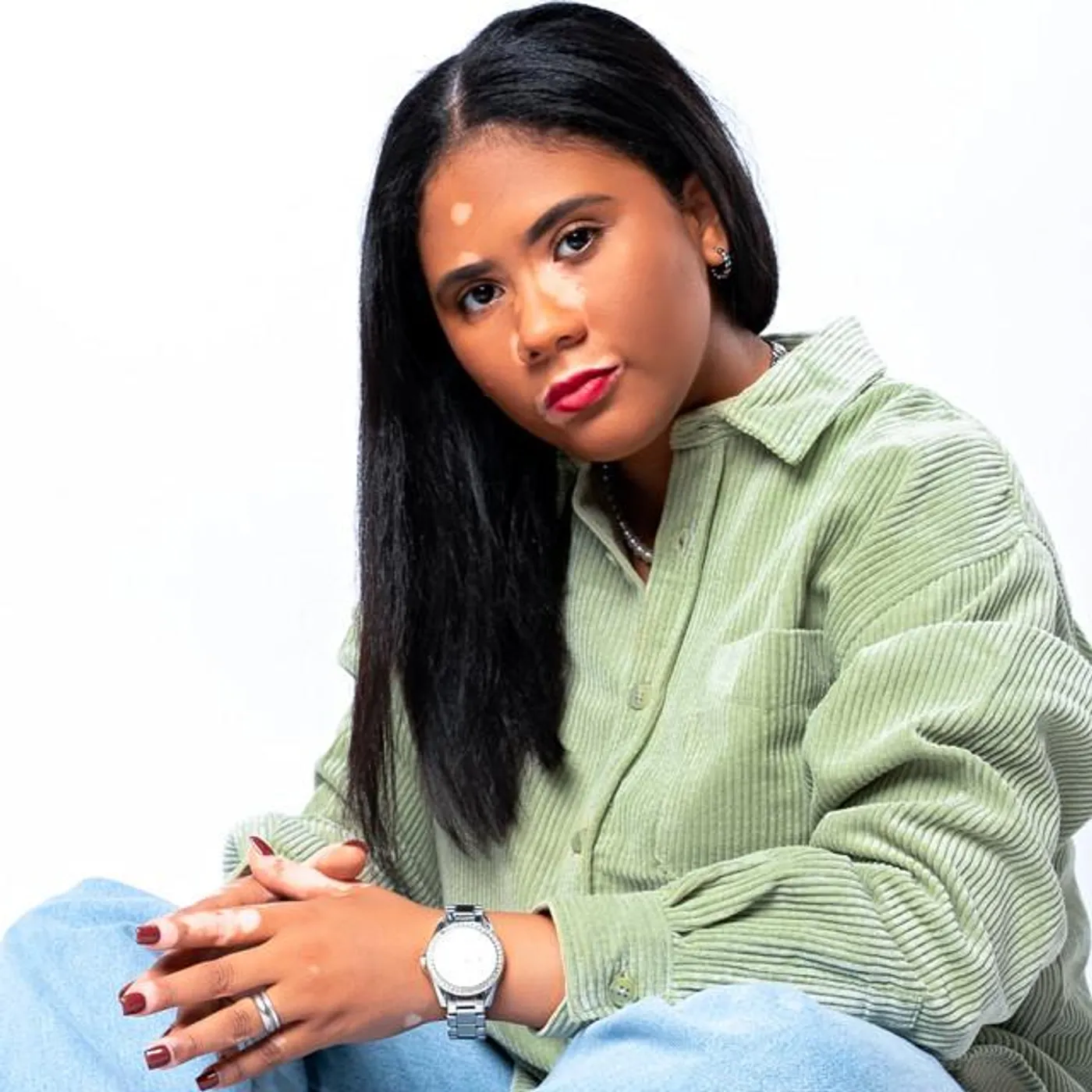 Lizzy Parra Brand Page