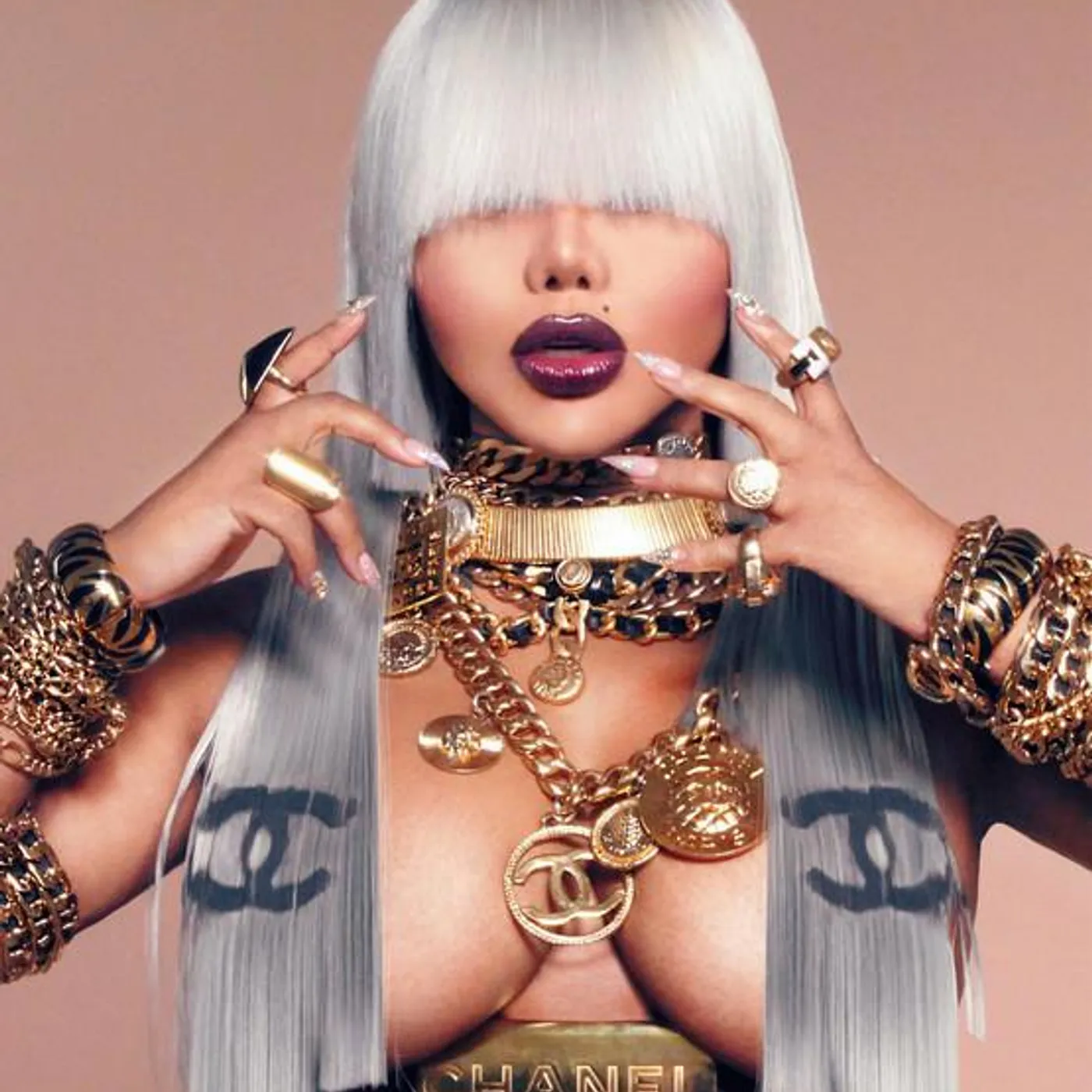 Lil' Kim Brand Page