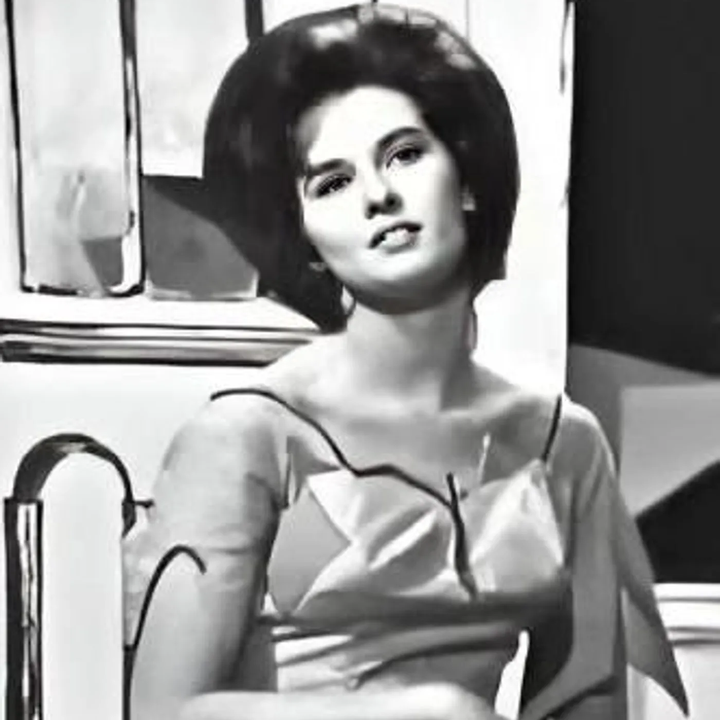 Linda Gail Lewis Brand Page